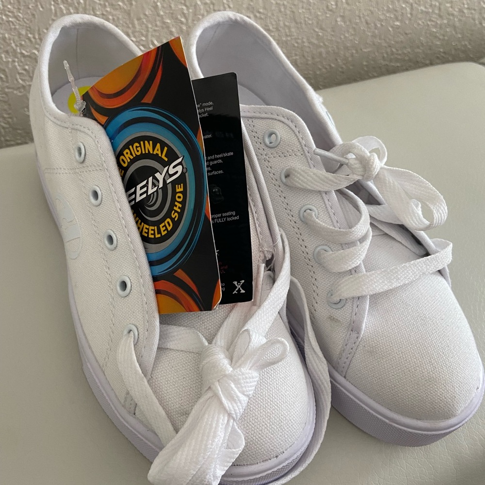Heelys youth size 5